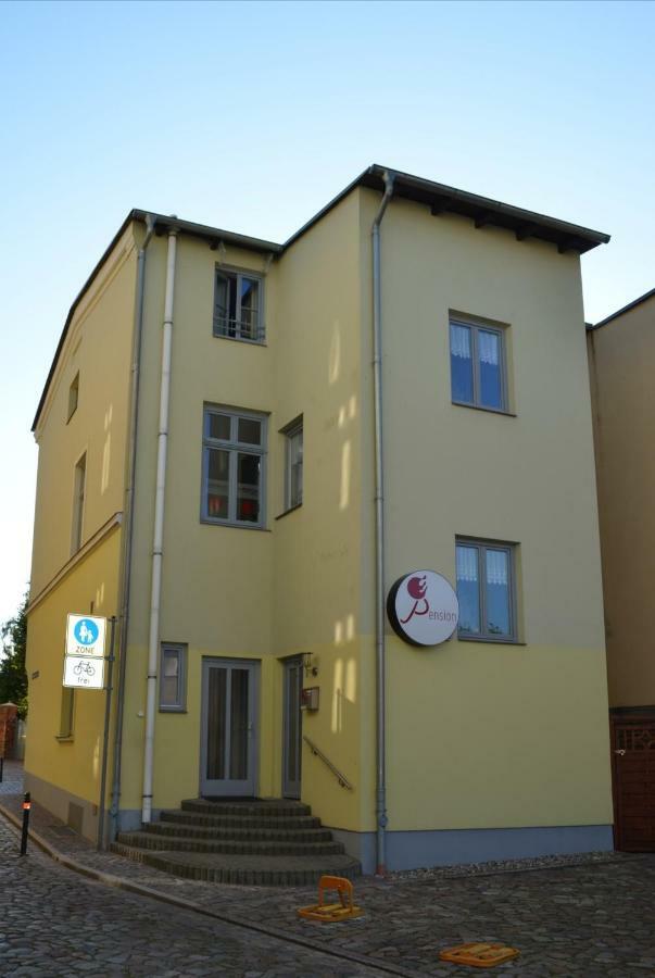Pension Am Pferdemarkt Güstrow Εξωτερικό φωτογραφία
